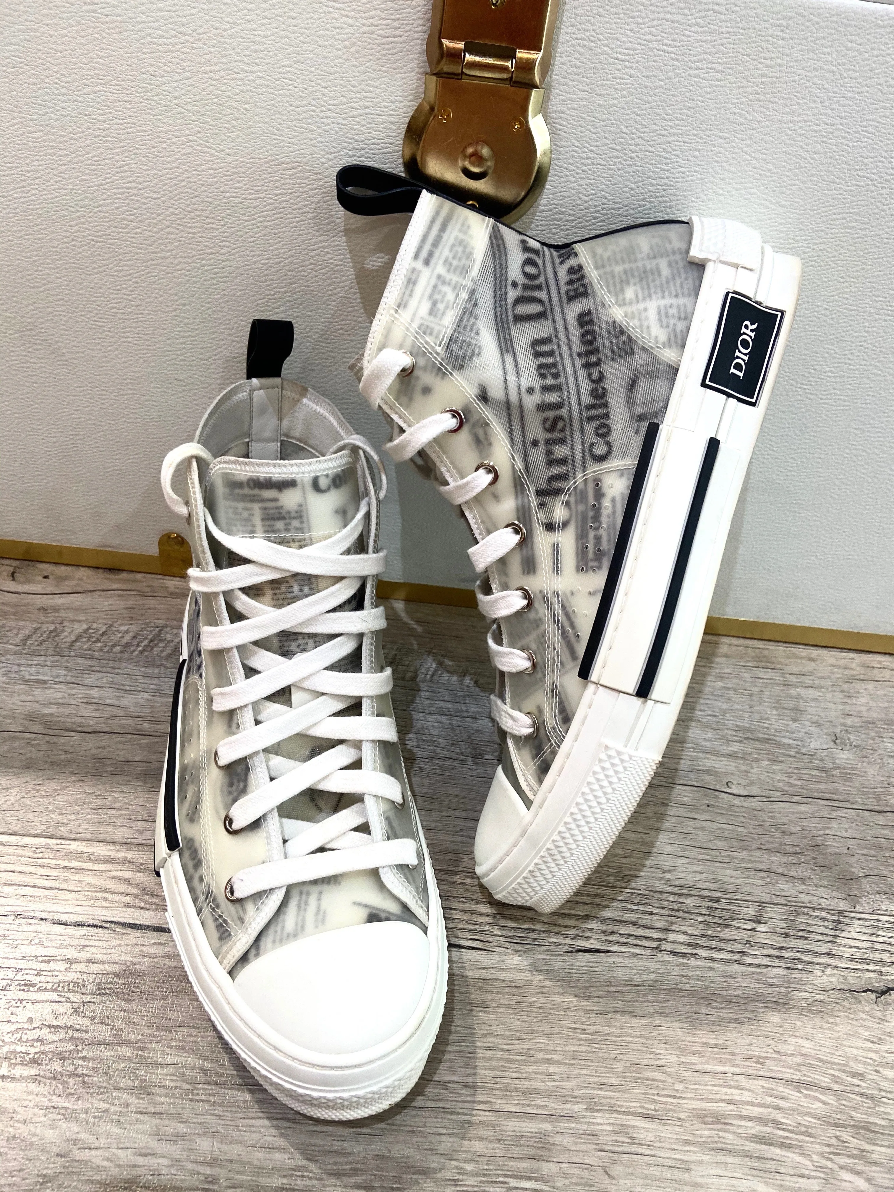 DIOR X DANIEL ARSHAM NEWSPAPER PRINT B23 HIGH TOP SNEAKERS