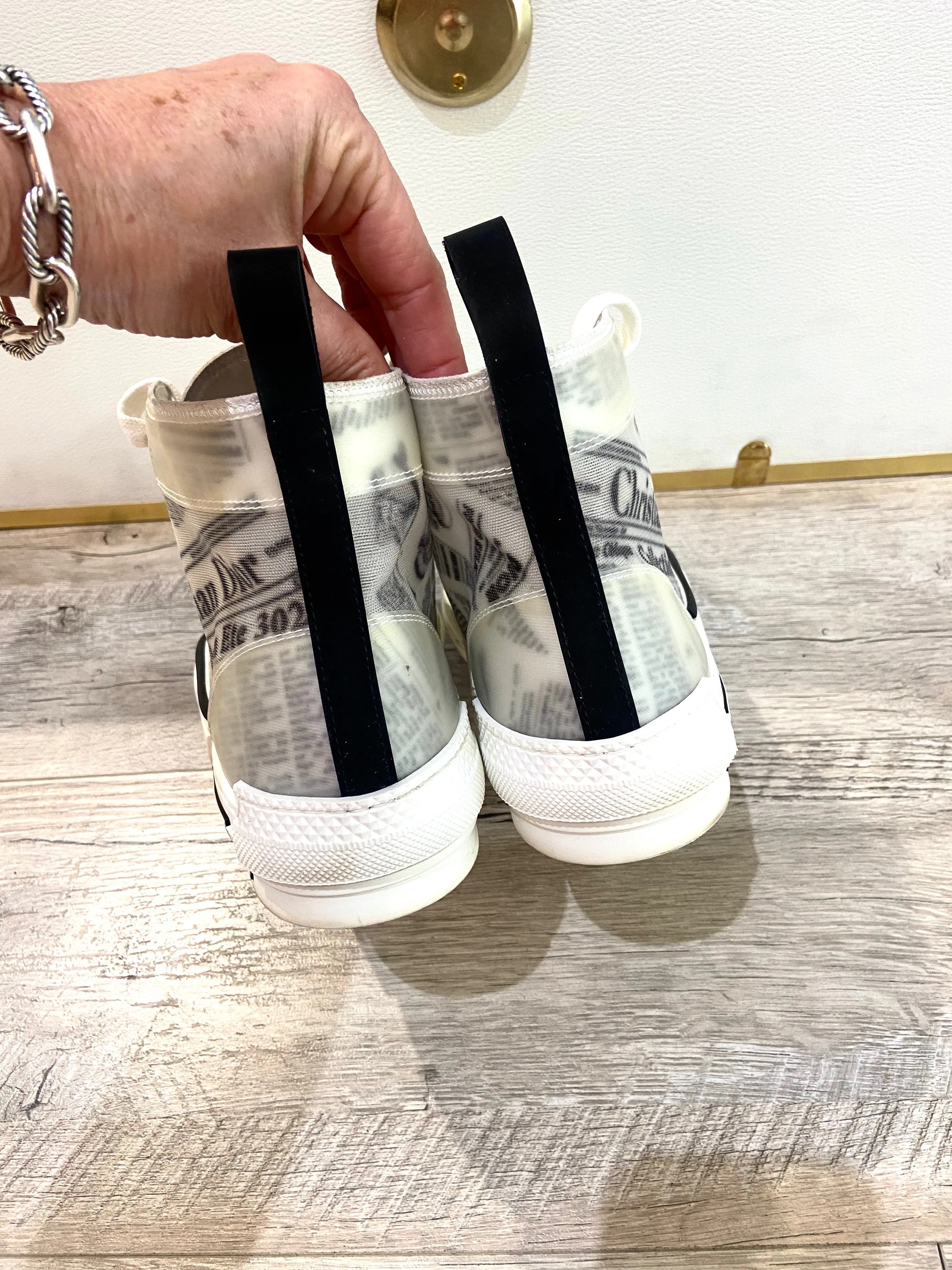 DIOR X DANIEL ARSHAM NEWSPAPER PRINT B23 HIGH TOP SNEAKERS