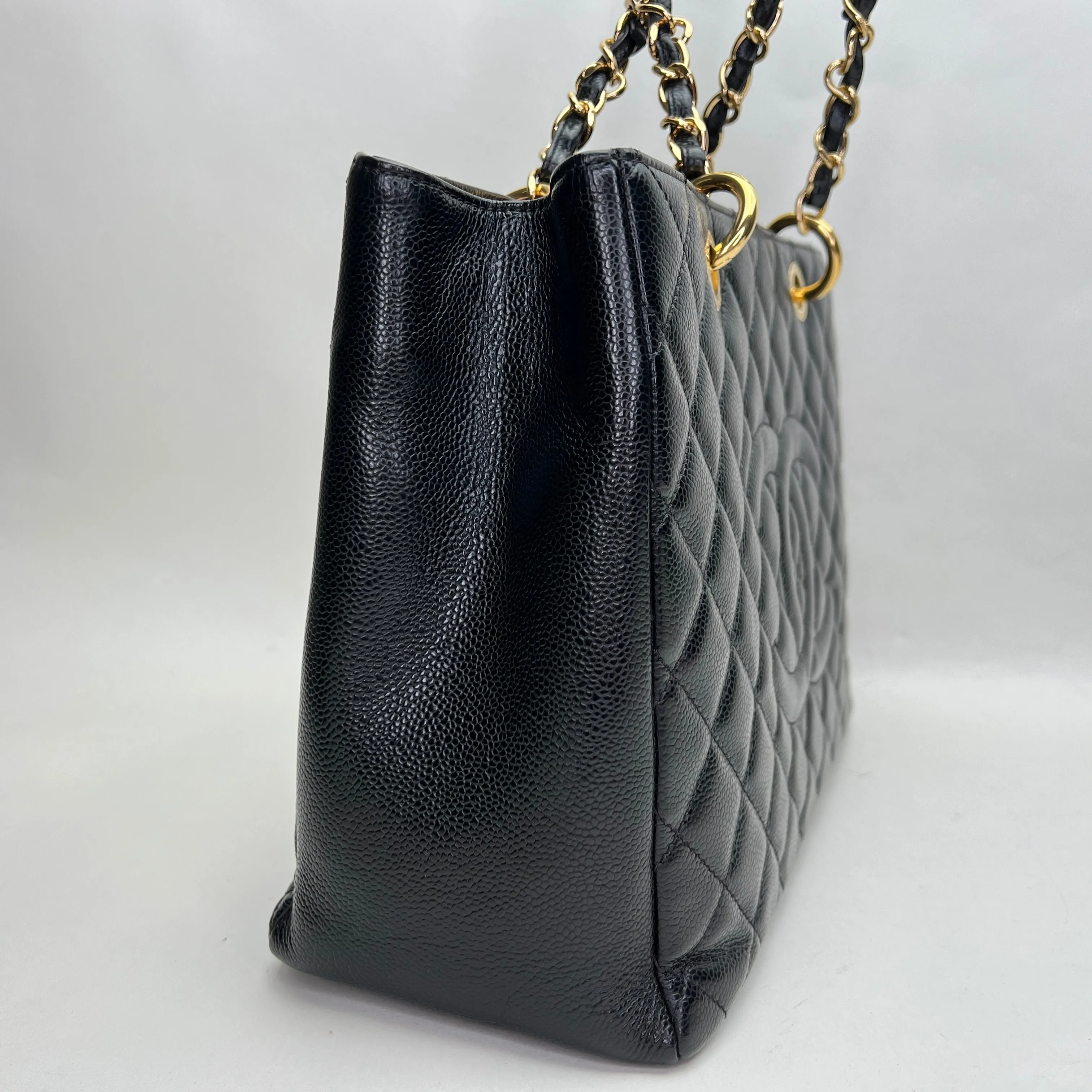 GST Black Tote Bag in Caviar Leather, Gold hardware