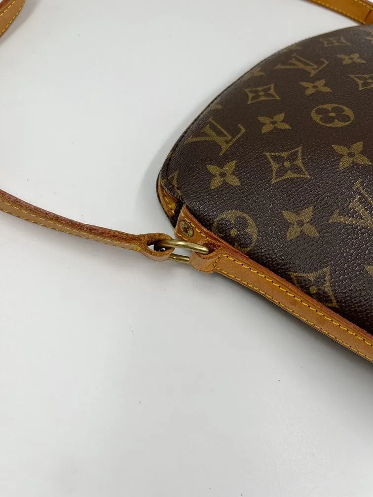 Louis Vuitton Drouot Shoulder Bag