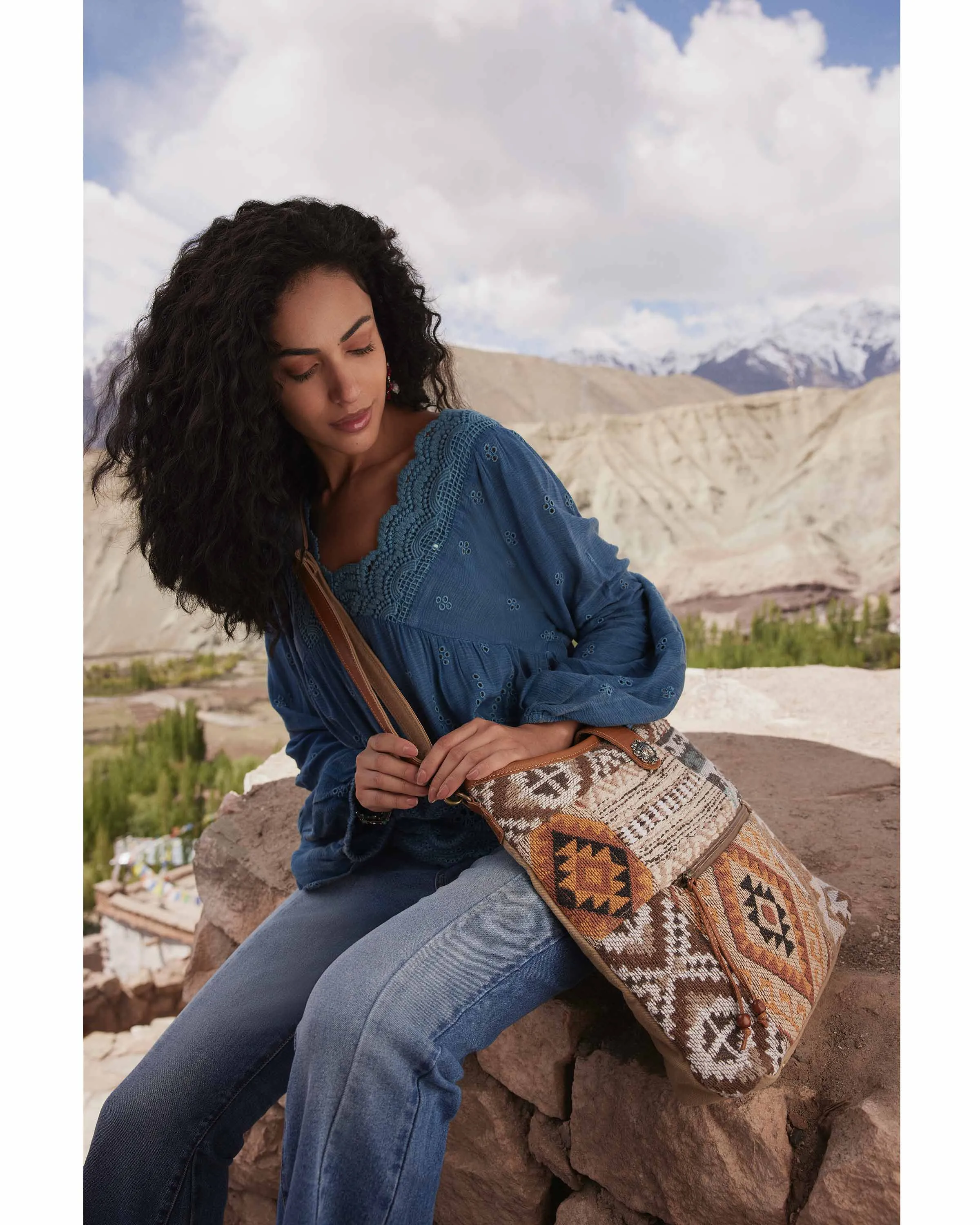 Sonoran Sand Pattern Shoulder Bag